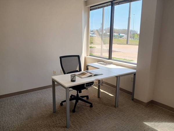 Prime Office Space. Flexible Terms. Summer Savings. 1