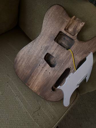 Looking unwanted, guitar, base, ukuleles, etc. 1