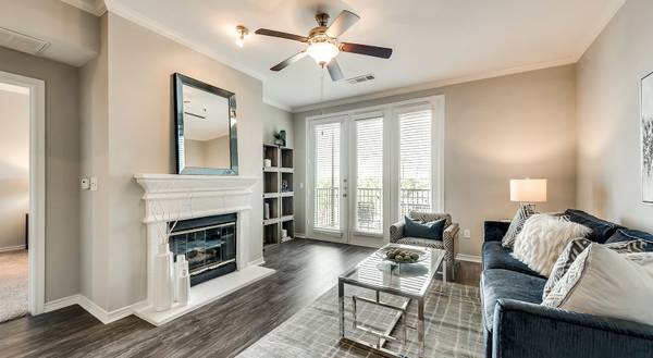 $1,520 / 1br - 804ft2 - GORGEOUS RENOVATIONS + UP TO 6 WEEKS FREE! (Cityplace/ Lower Greenville Ave)63796350690691120