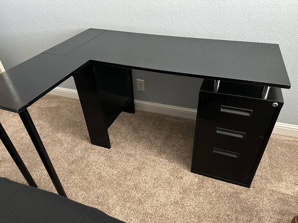 Computer Desk With 3 Drawers 1