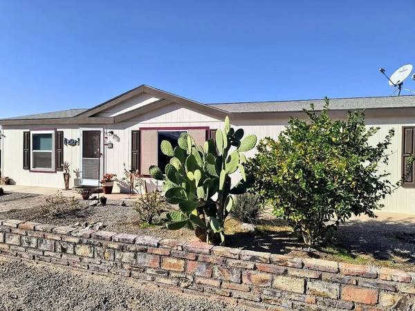$127,500 / 2br - #72 IMPRESSIVE 2 BDR, 2 BATH HOME WITH OFFICE (YUMA FOOTHILLS)64214141895555121