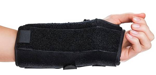 8 x 4 x 2Wrist & Hand Support Brace 1