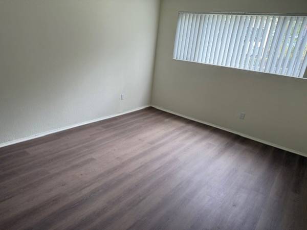 $3,440 / 3br - 1350ft2 - 3BR con garaje. ¡$1000 de descuento en el primer mes si firmas contrato antes del 27/963775434665089124