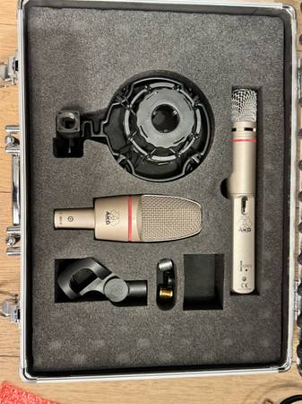 AKG Microphone Pack - C1000S + C3000B 1