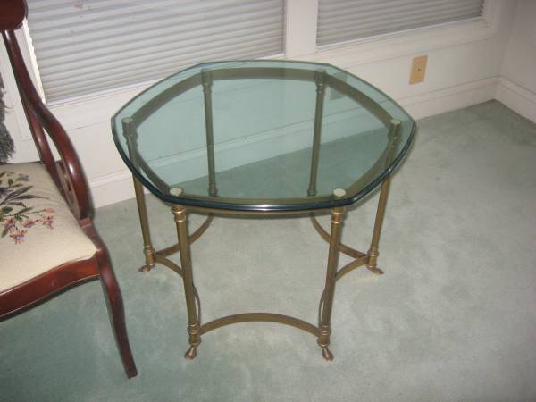 LARGE 29" 6 LEG BRASS GLASS TOP TABLE WITH BEVELED EDGE 1
