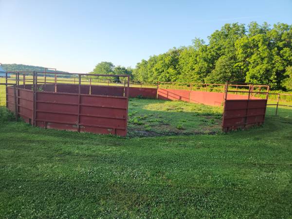 Round pen 1
