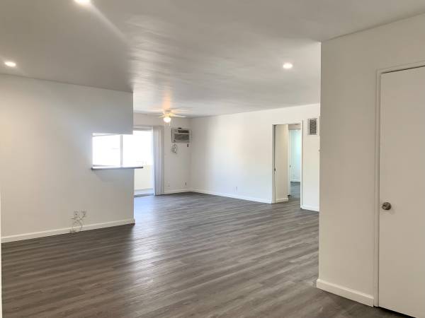 $2,790 / 2br - 1200ft2 - MUST SEE Remodeled Upper 2BR+2BA, 2 Parking, AC, Balcony, Gated Bldg (Beverly Hills/WeHo/Culver City AdjPalms)63701034571779121