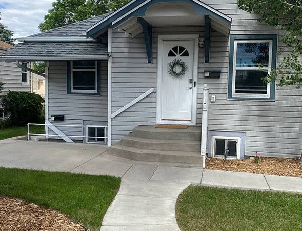 $620 / 2br - Clean and bright 2 bed 1 bath basement (Cheyenne, WY)63671024529667120