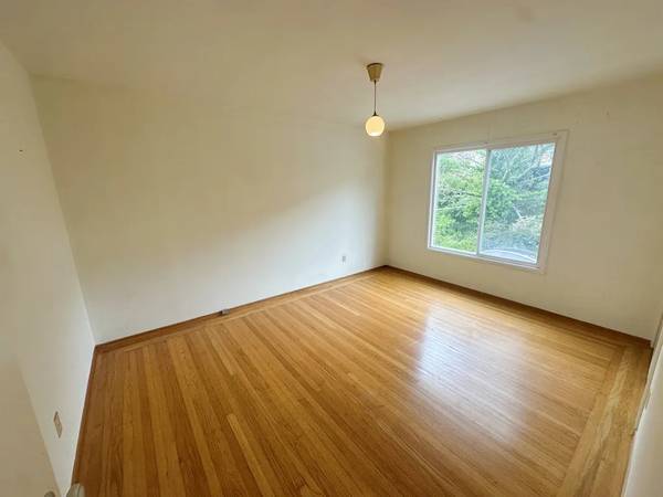 $1,900 / 2br - Bright 2 Bedroom Home Near UCSF! (San Francisco)63908982233474123