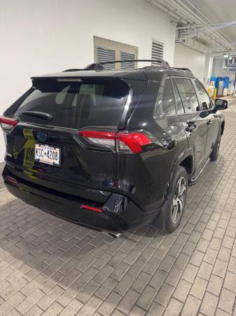Toyota rav 4 prime 2021 (15,000 miles) - $36,000 (Brooklyn)63654719970817124