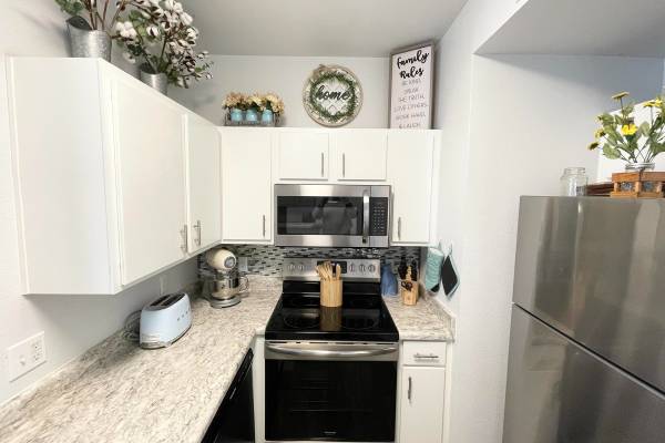 $1,395 / 4br - 1100ft2 - CALL TO ASK ABOUT OUR SPECIALS! (TUCSON)63674704796673121