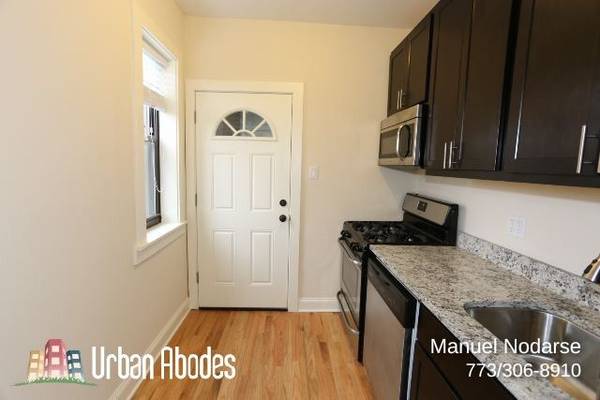 $1,850 / 1br - 700ft2 - Excellent 1 Bedroom, 1 Bath in Wrigleyville, Available: 12/1/2025 (Wrigleyville)64041647162627122