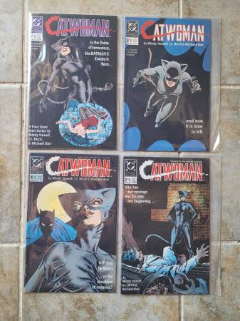 DC Catwoman Comics 1