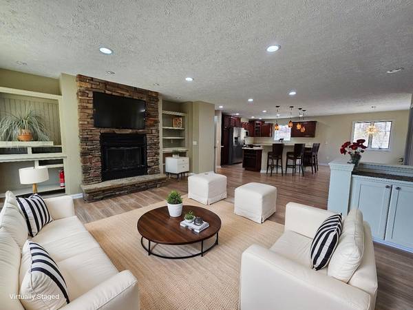 $539,500 / 4br - 3200ft2 - Four beds-three Baths 2 car attached (Suttons Bay)64037896335107121