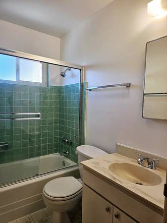 $1,296 / 2br - ✨ Apartamento 2H/1B Recién Pintado – ¡Patio Trasero y Estacionamiento en Garage! (hayward / castro valley)63664203237251122
