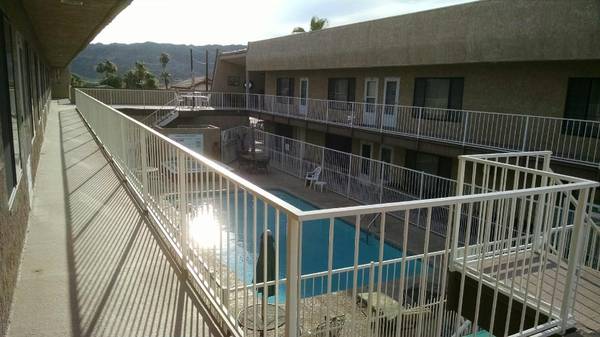 $1,400 / 2br - Beautiful River Condo (Bullhead City)64038880712578121