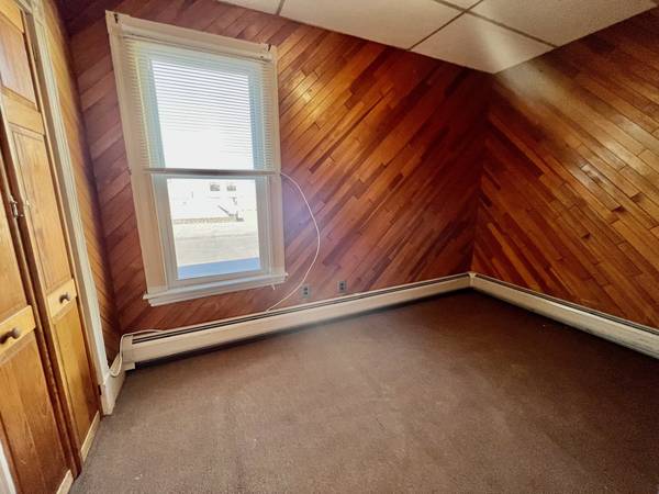 $2,700 / 3br - East Boston 3 dormitorios/1 baño | Sin mascotas | Cerca de la estación Maverick (East Boston)63614178556289123