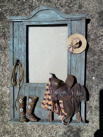 Unique Western/Horse Themed Resin 5x7 Photo Frame 1