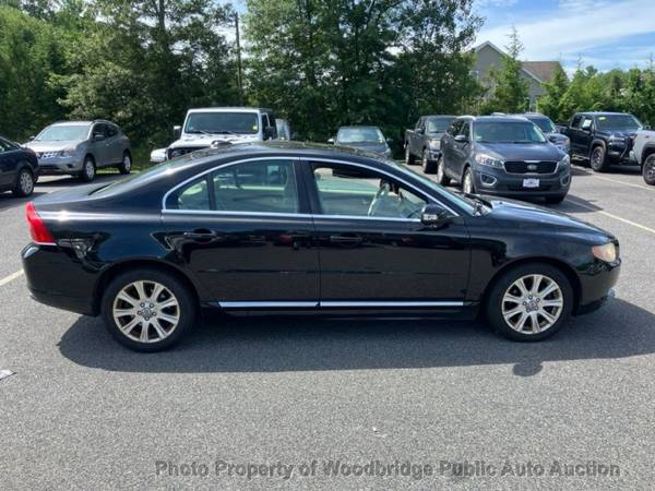 2011 *Volvo* *S80* *4dr Sedan 3.0L Turbo AWD w/Moonroof - $3,450 (Woodbridge Public Auto Auction)63481728855811121