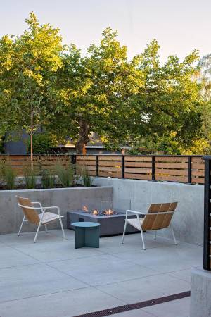$2,688 / 2br - 1066ft2 - 6 WEEKS FREE! Perfectly Located: Spacious 2X2 Top-Floor Apartment (Multnomah Village)63999455835266123