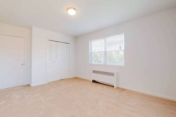 $1,310 / 1br - 600ft2 - This great 1 bd, 1 ba space will fit your budget! Come see it today! (Temple Hills)63896154694659123