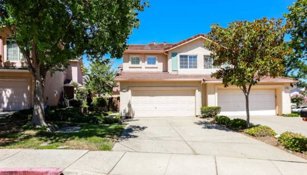 $2,395 / 3br - 1358ft2 - Spacious 3 bed 2.5 bath Antioch home (Lone Tree / Antioch)63833988247297120