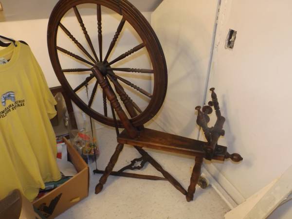 100 year old spinning sheel 1