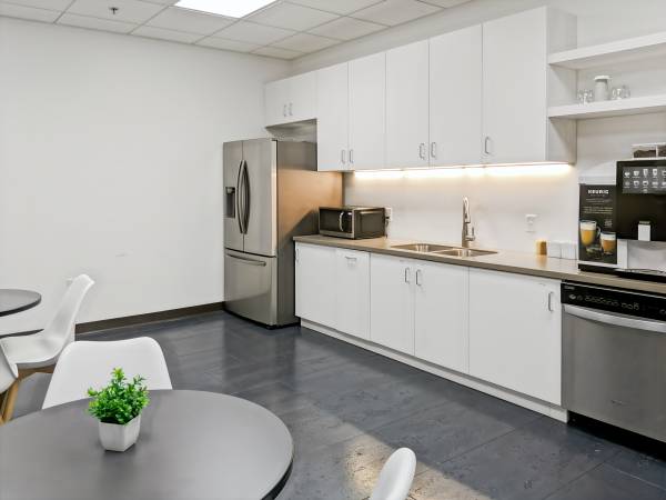 $49 Need a space to meet with your Team? We have a spot for you at 32nd (Fargo)64149665257987121