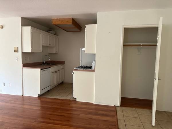 $1,655 / 595ft2 - Location!location! Beautiful Studio,minutes fromtheBLVD (Sherman Oaks)63840113182211121