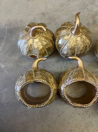 Gold Pumpkin Napkin Rings (6) 1
