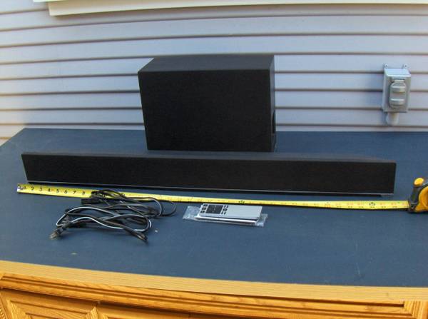 VIZIO S3821W Sound Bar with Wireless Subwoofer and Remote - $50 (santa cruz)63439873638403120