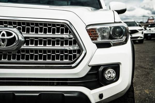 2017 Toyota Tacoma 4x4 4WD - Photo 9