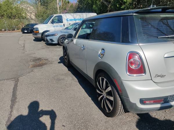 2012 MINI Hardtop Cooper S Hatchback 2D - $4,500 (Hyde Park)63469914063489124
