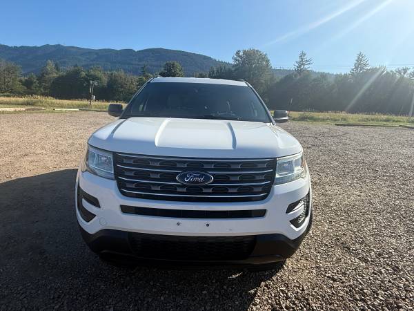 2016 Ford Explorer XLT - $11,995 (North Bend)63624395988867122