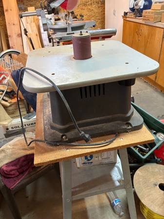 Ocilating Spindle sander 1