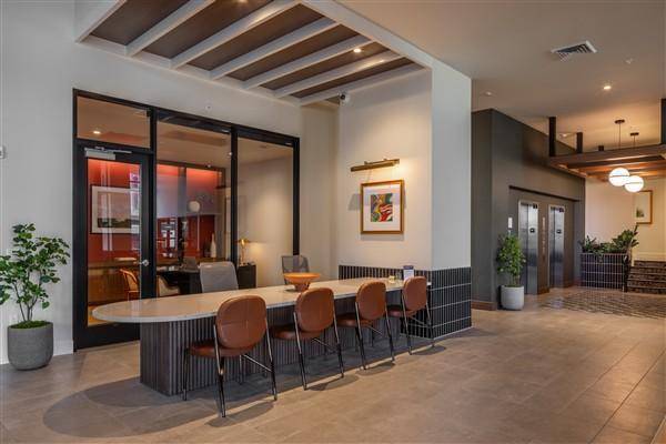 $3,595 / 2br - 973ft2 - Mighty Fine Living - Up to 10 weeks free at Millhouse in NW Portland (NW Portland)63831252173953124