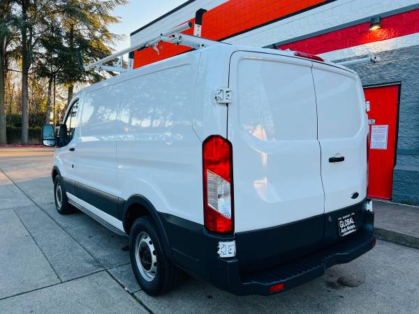 2016 FORD TRANSIT T150 V6 166K.MI. BLANCO CARGA + BARRAS EN TECHO CAMIÓN ***VENTA*** - $15,800 (PORTLAND, OREGÓN)63475217241859123