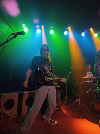 Guitar/Bass lessons that really work (ONLINE and North Valley)63405519109889121