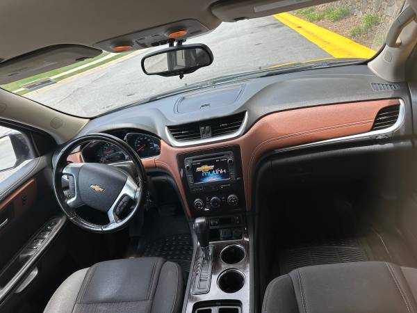 2015 CHEVROLET TRAVERSE  LT con 145 mil millas $4900 - $4,900 (DECATUR ,GA)63620620979203121