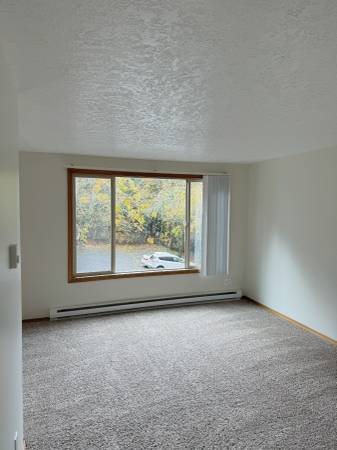 $1,295 / 1br - 628ft2 - One-bedroom Urban Oasis (Portland/Sylvan/Cedar Hills/Sunset)63672654092033124