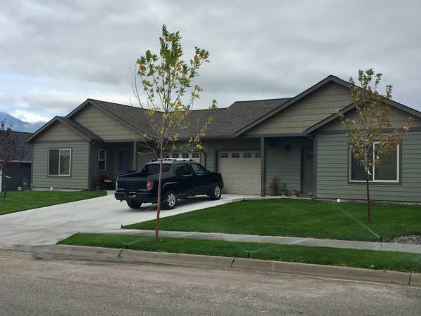 3 Bed 2 Bath Townhouse in Livingston 1