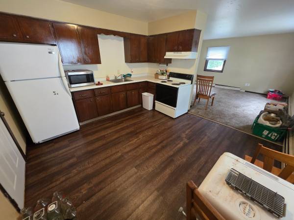 $995 / 2br - $995 | 2BD 1BA| 847 N Hastings Way Apt A| Available 10/1/2025 (Eau Claire)63845957944705122
