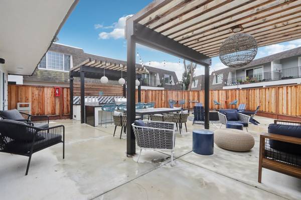 $2,210 / 1br - 621ft2 - Fitness Center, 1 BD, Fremont CA (alameda)63657913915393121