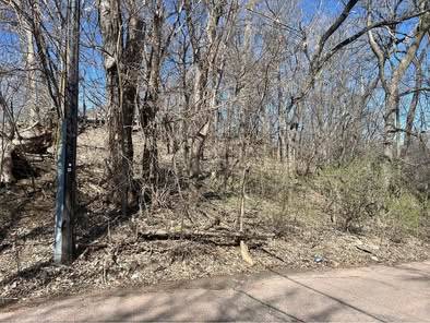 $13,950 / 2br - 15000ft2 - Terreno en venta en North Sioux City64052203087618120