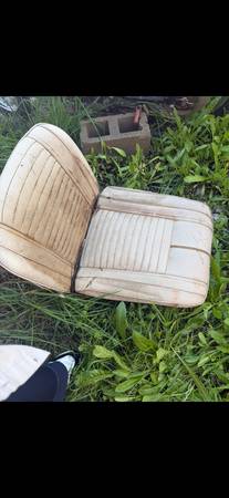 Front seat for 1966-1970 buick riviera full console with shiftin link 1