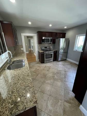 $2,800 / 5 habitaciones - 3500 pies cuadrados - Rara casa unifamiliar de 5 dormitorios y 2 baños completamente renovada con acabados modernos (Waltham)63828556637059124
