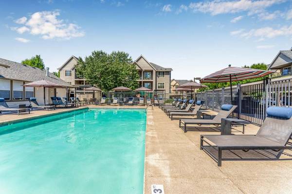 $1,416 / 1br - 706ft2 - Ubicado en Hillsboro, electrodomésticos de acero inoxidable, 1/hab (1099 NW Ordonez Pl, Hillsboro, OR)63672530544387120