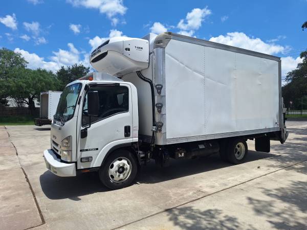 2020 Isuzu NPR 16’ Refrigerator