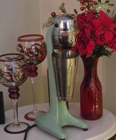 1950s Hamilton Beach Model 933 1