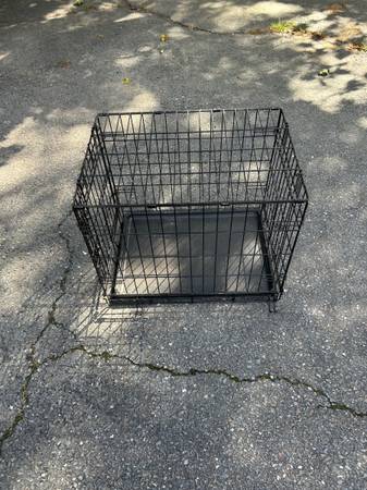 Dog crate 1